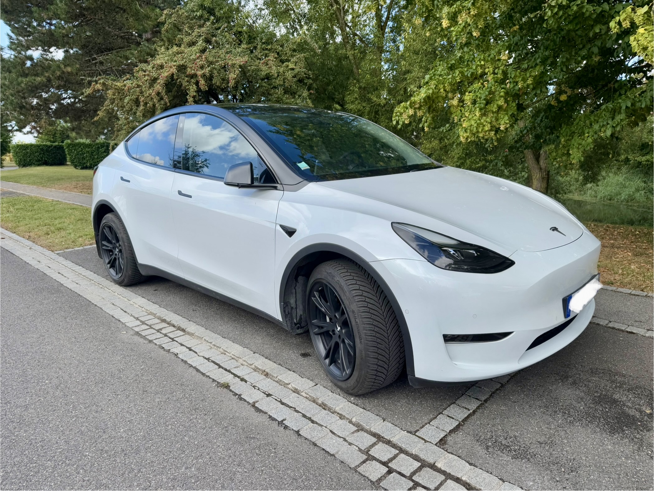 1 Vue AV Droite