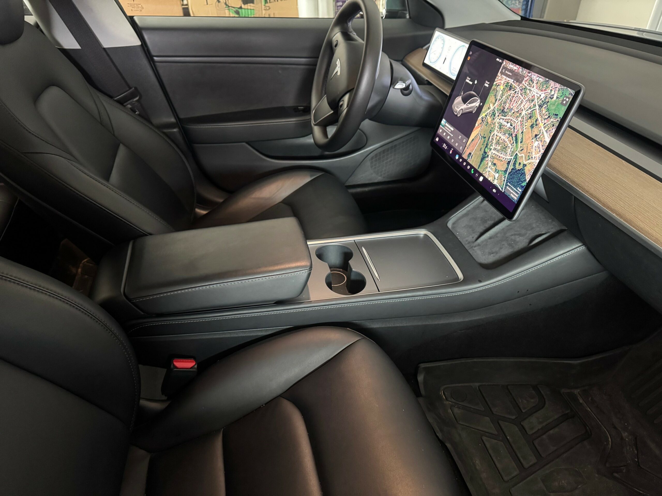 Int&eacute;rieur vue de droite